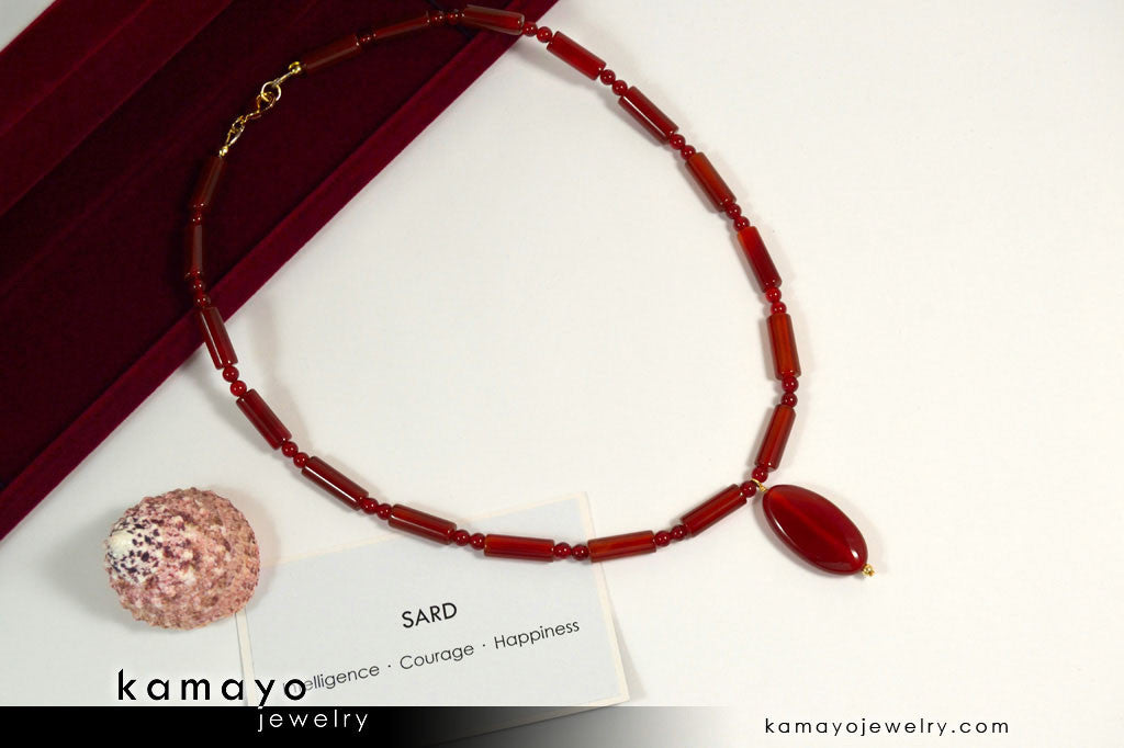 SARD (CARNELIAN) NECKLACE - Oval Pendant and Column Beads
