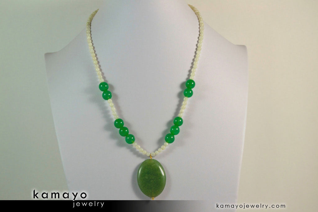 CANCER NECKLACE - Large Green Aventurine Pendant and Moonstone Beads