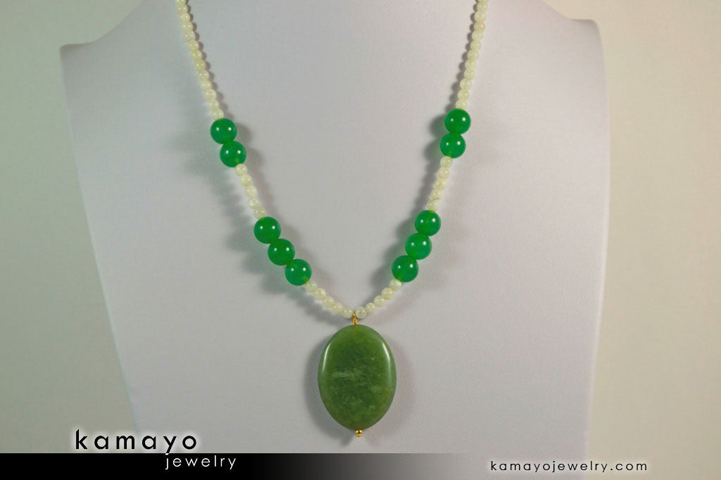 CANCER NECKLACE - Large Green Aventurine Pendant and Moonstone Beads