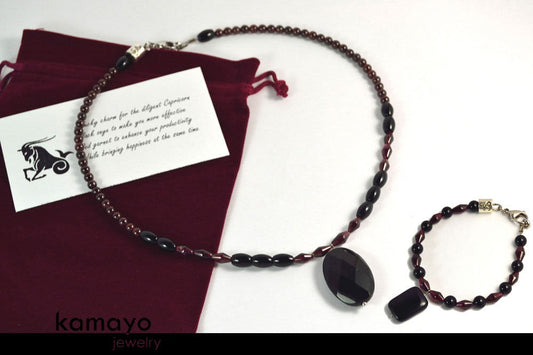 CAPRICORN JEWELRY SET - Princess Necklace and Bracelet with Black Onyx Pendants and Red Garnet Beads